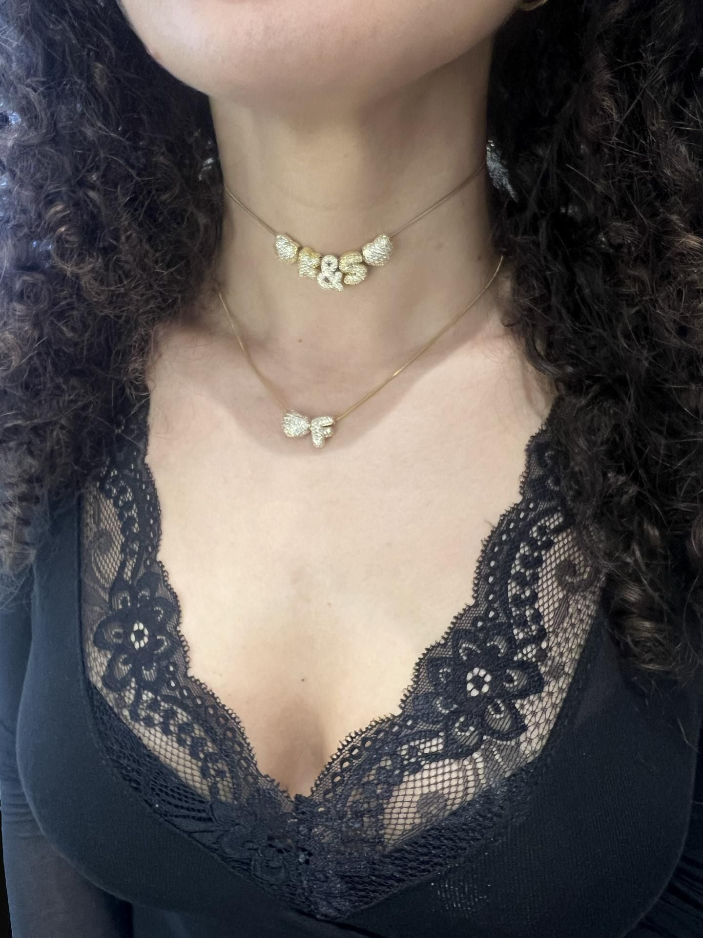 Collana Gold acciaio inossidabile con cuore e lettere in ottone radiato con strass