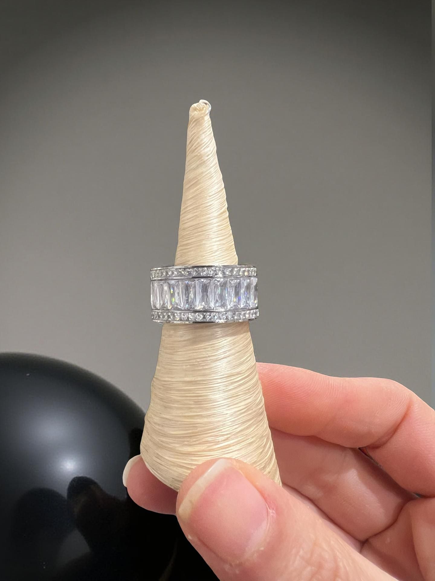 Anello