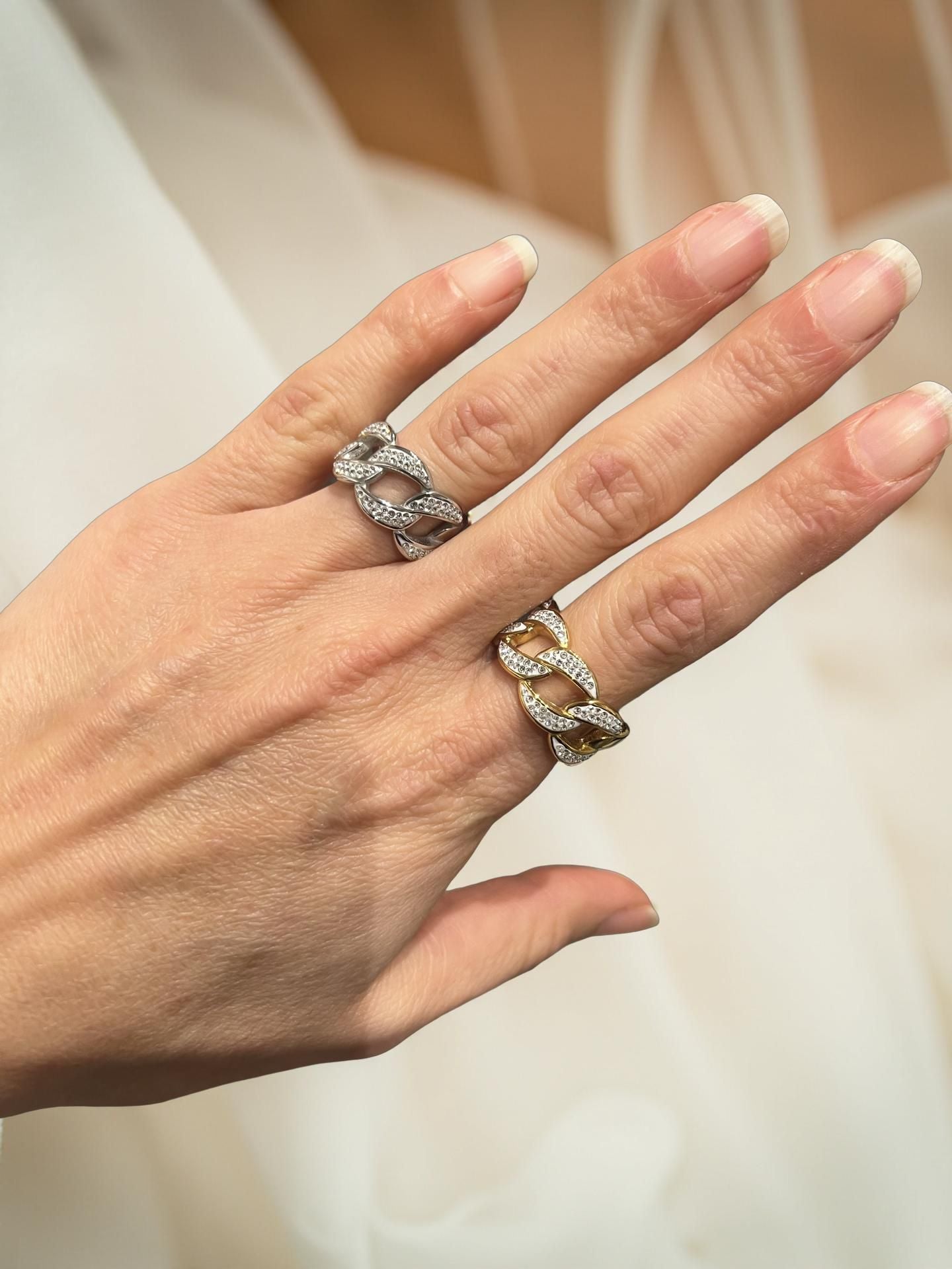 Anello