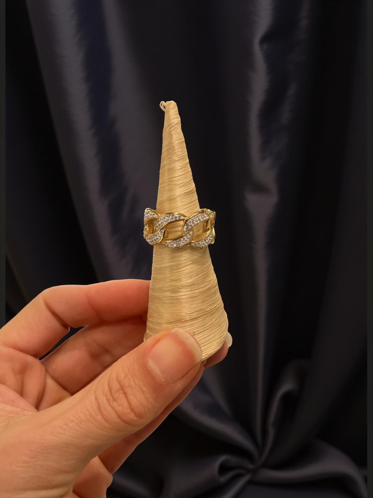 Anello
