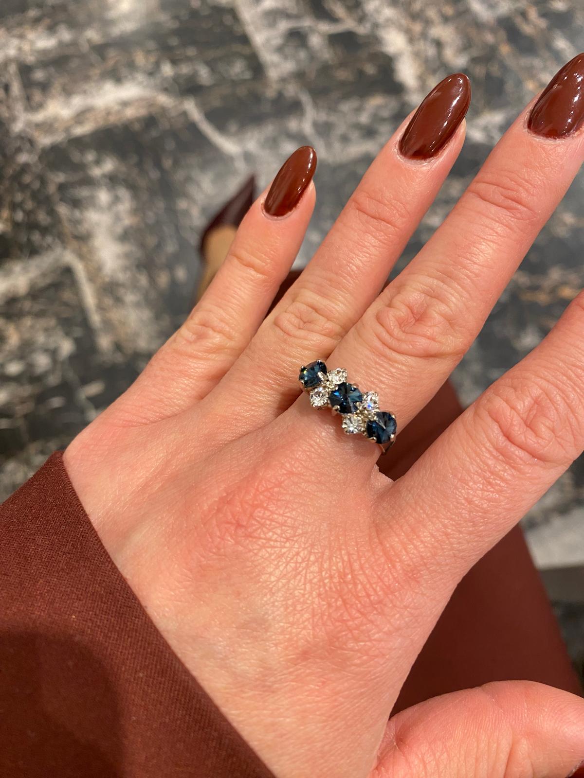 Anello