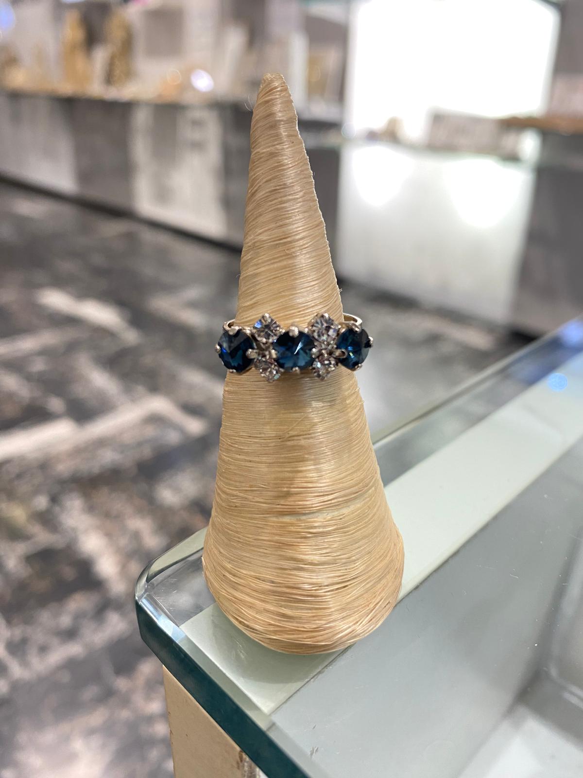 Anello